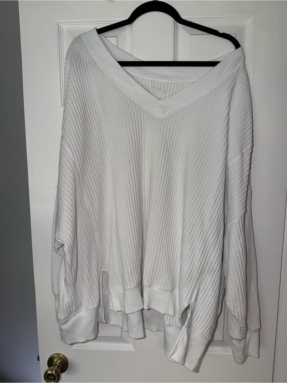 Aerie White V-Neck Waffle Knit Women's Sweater